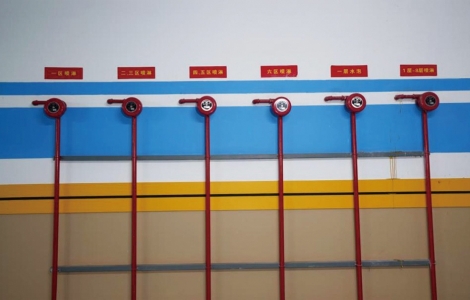 消防警鈴設置在公共區域 排列整齊